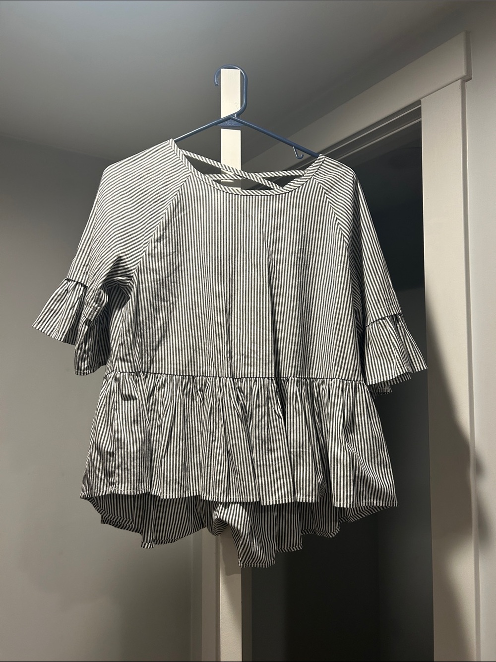 Listicle Black & White Striped Ruffle-Sleeve Peplum Tunic